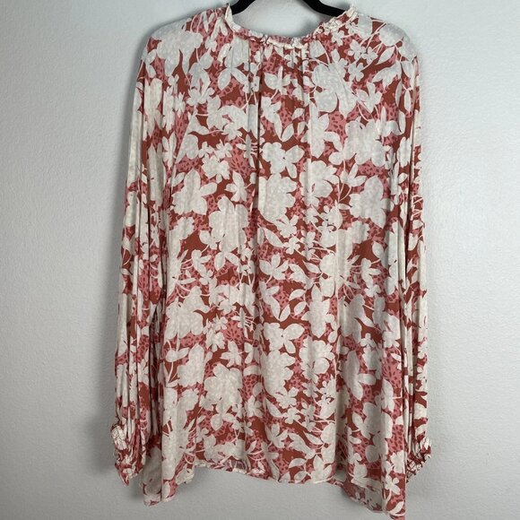 Old Navy Womens Plus XL Floral Long Sleeve Blouse Shirt Top V Neck - Picture 2 of 7